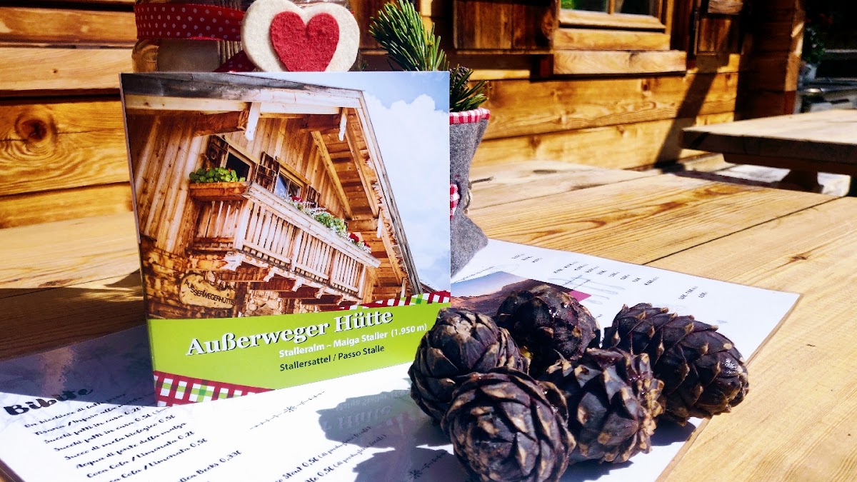 Stalleralm - Ausserwegerhütte 1.950M Photos 2